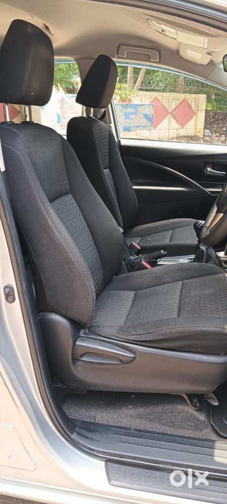 Toyota Innova Crysta 2.4 G Mt 8s, 2017, Diesel
