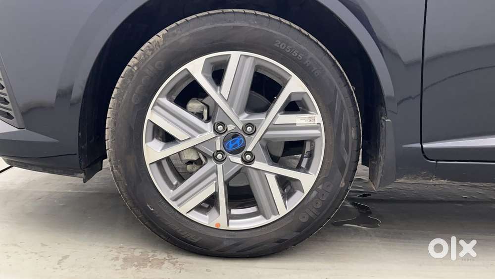 Hyundai Verna 1.5 Sx Petrol Mt, 2024, Petrol