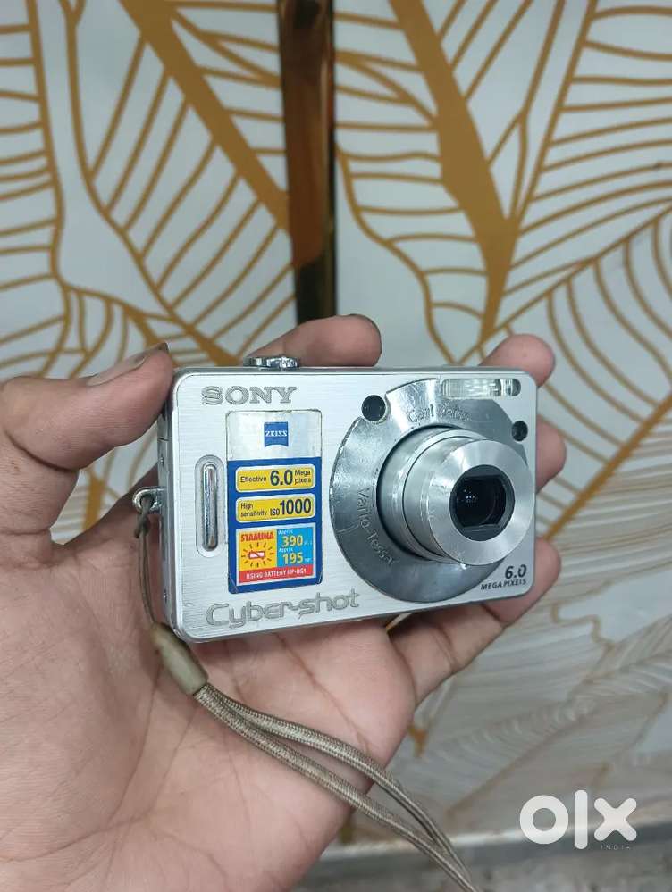 Sony siber shot dsc w50 full working vintage camera with bill & box