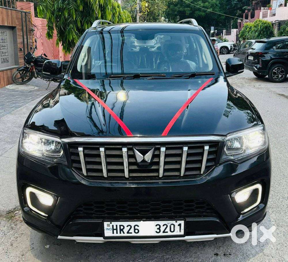 Mahindra Scorpio N Z8 Petrol Mt 7 Str, 2025, Petrol