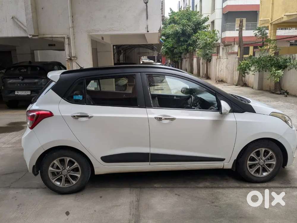 Hyundai Grand I10 2016 Petrol Asta Automatic