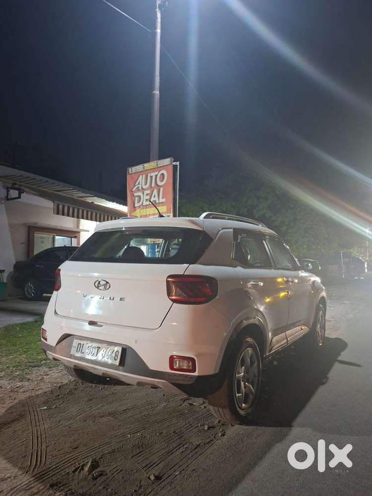 Hyundai Venue S 1.2 Petrol, 2022, Petrol