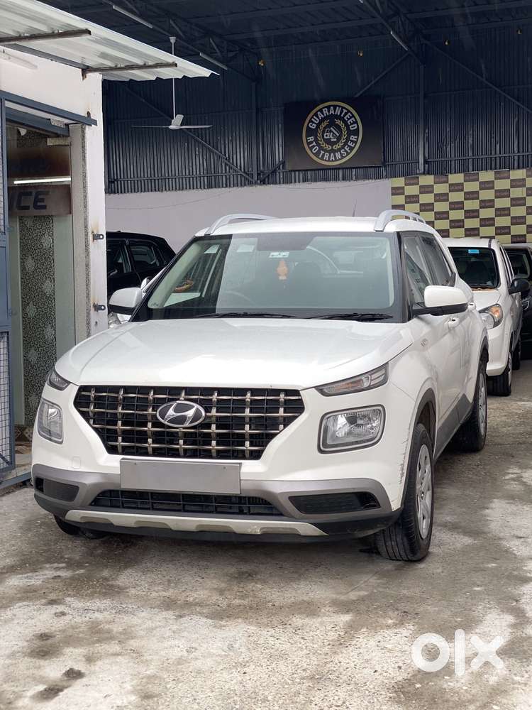 Hyundai Venue S (o) 1.0 Turbo Mt, 2020, Petrol