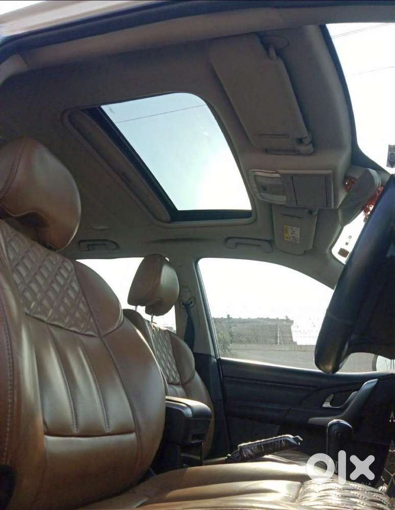 Mahindra Xuv500 W11 Option At, 2018, Diesel