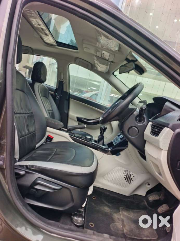 Tata Nexon Xz Plus (hs), 2022, Petrol