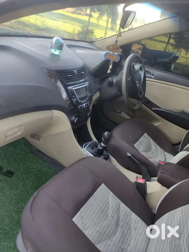 Hyundai Verna 2012