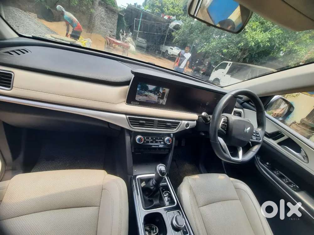 Xuv 700 Ax7l 7 Seats Diesel