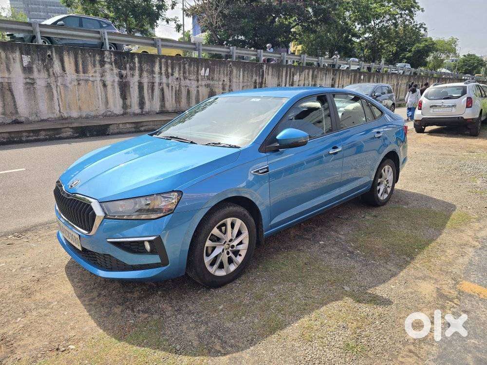 Skoda Slavia 1.0 Ambition Tsi At, 2022, Petrol