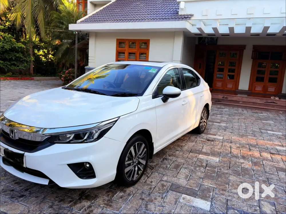 Well Maintined Honda City With Proper Company Service