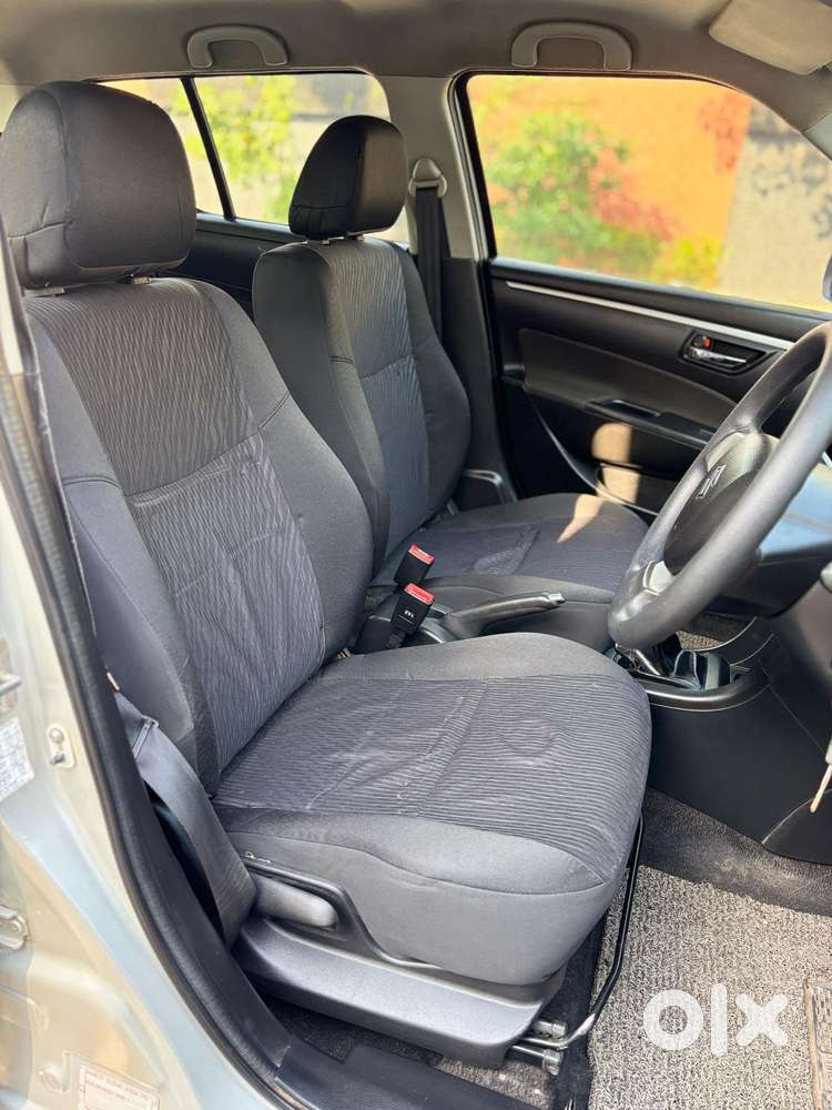 Maruti Suzuki Swift Vxi, 2016