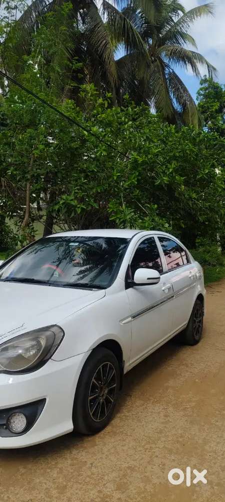 Hyundai Verna Diesel Manual 2010