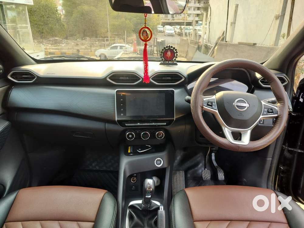 Nissan Magnite N-connecta B4d 1.0 Amt Cng, 2025, Petrol