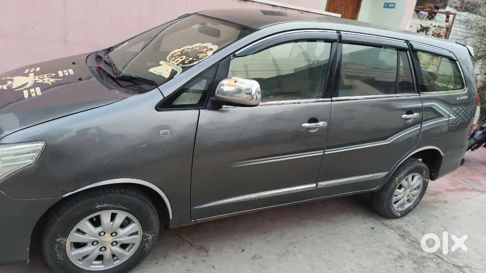 Toyota Innova 2.5 V 2010