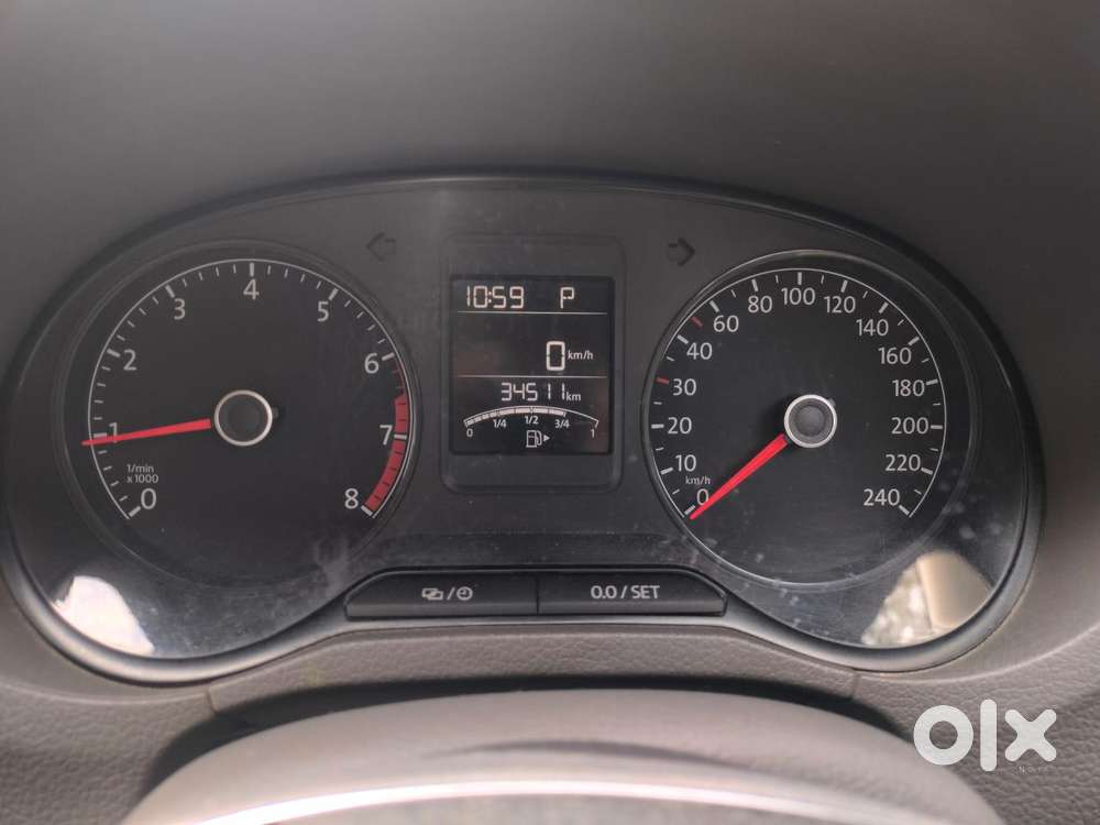 Volkswagen Vento 1.2 Tsi Highline Plus At, 2017, Petrol