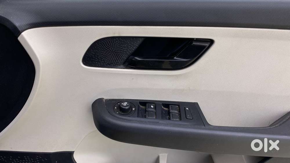 Tata Altroz 1.2 Xm Plus, 2021, Petrol