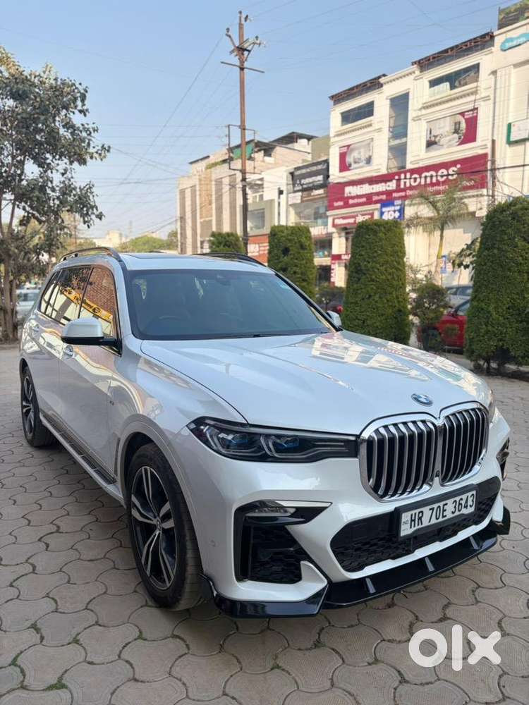 Bmw X7 M40i Less Driven