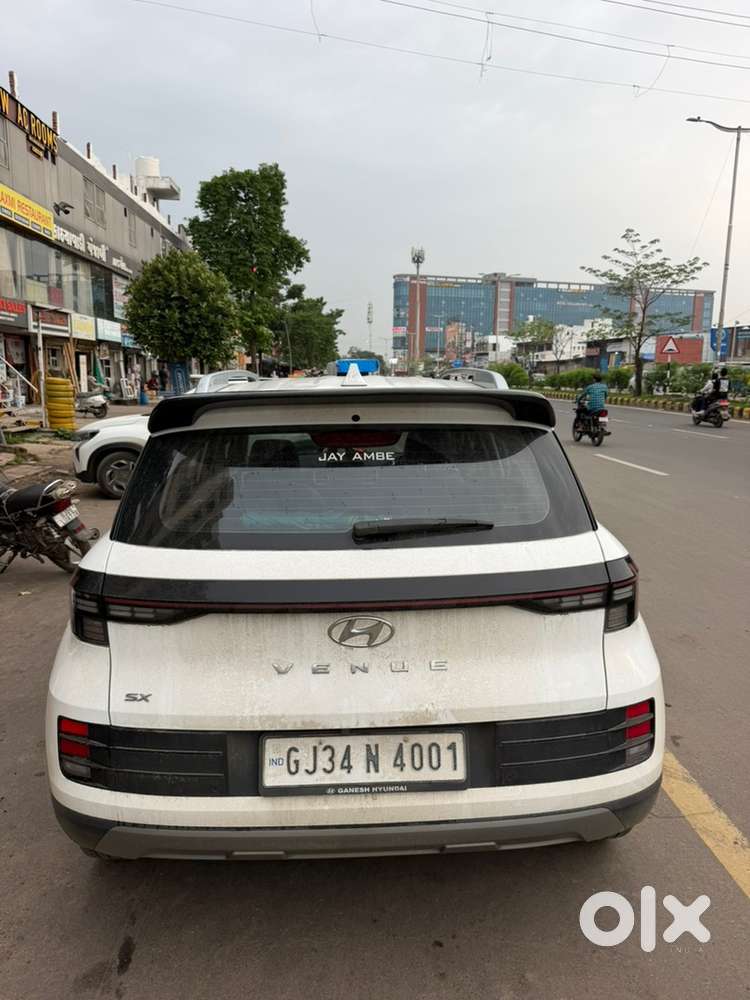 Hyundai Venue Diesel Manual 2024