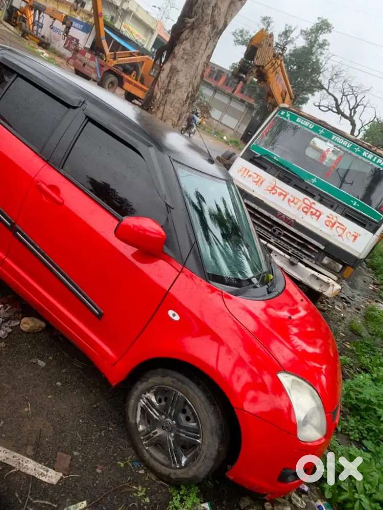 Maruti Suzuki Swift Ddis 2011