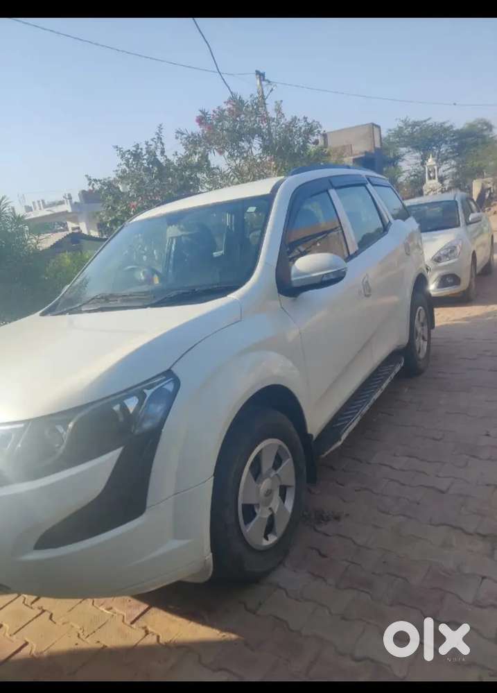 Mahindra Xuv500 2018 Diesel 105000 Km Driven