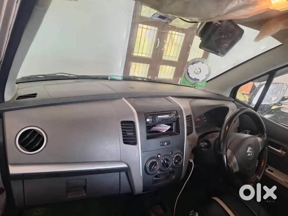 Selling Maruti Suzuki Wagonr