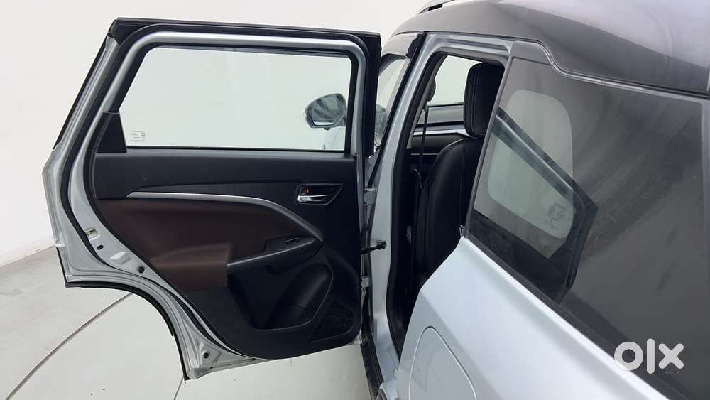 Maruti Suzuki Vitara Brezza 1.5 Zxi Plus At Dual Tone, 2023, Petrol