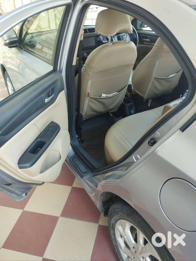 Honda Amaze 1.2 Vx Cvt (i-vtec) Petrol, 2020 (under 22,000 Kms)