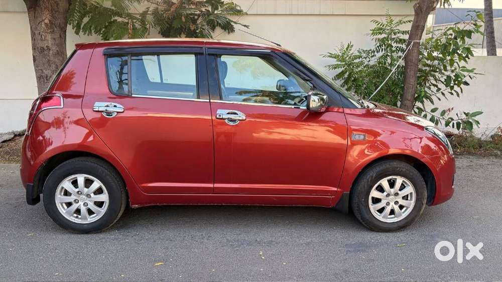 Maruti Suzuki Swift Zxi, 2011, Petrol