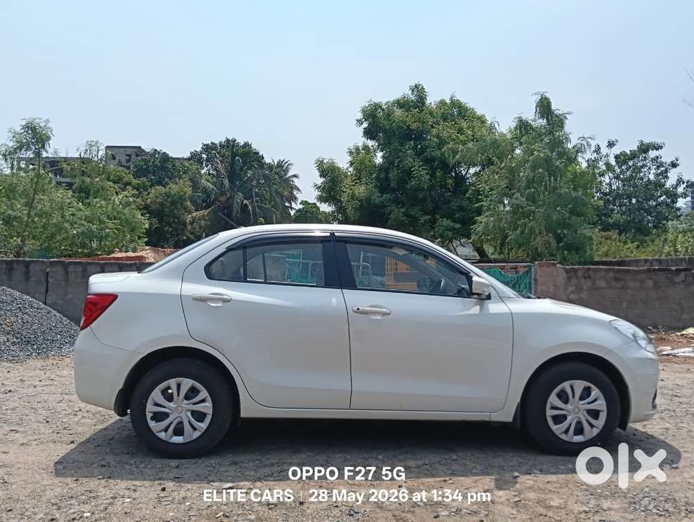 Maruti Suzuki Dzire 1.2 Vxi Amt, 2021, Petrol