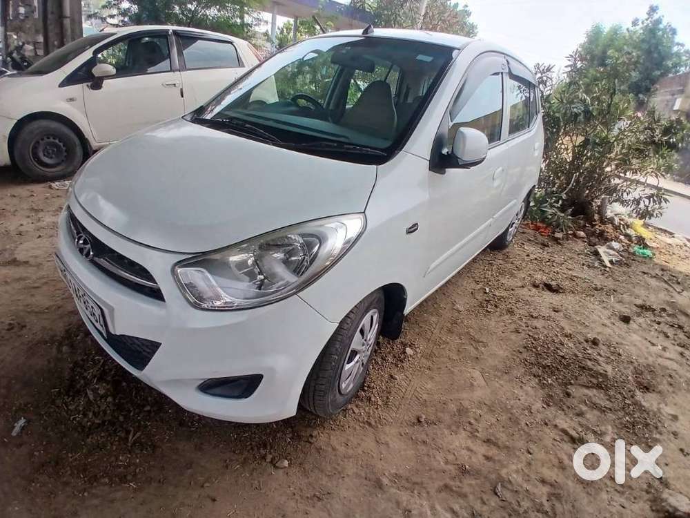 Hyundai I10 Sportz, 2013, Petrol