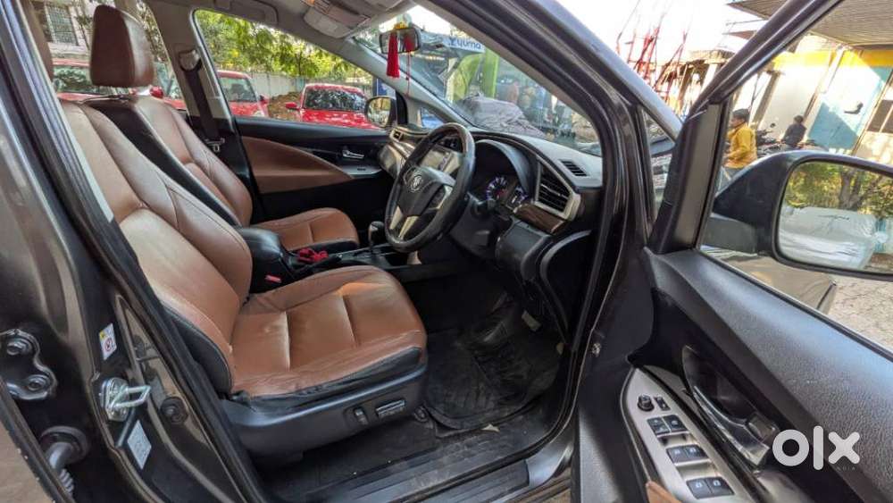 Toyota Innova Crysta 2.8z Automatic, 2016, Diesel