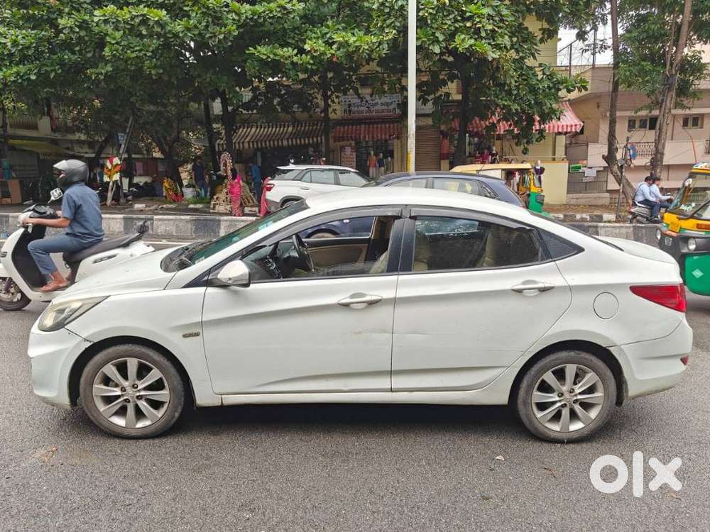 Hyundai Verna 1.6 Sx Crdi (o), 2014, Diesel