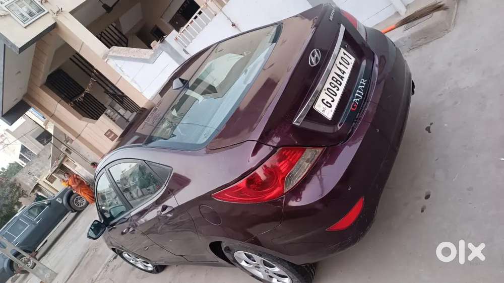 Hyundai Verna 2012
