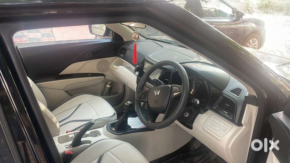Mahindra Xuv300 2024 Petrol 24000 Km Driven