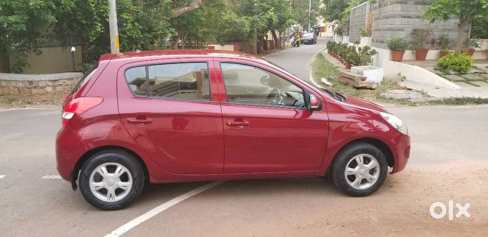 Hyundai I20 Sportz 1.2 Bs-iv, 2011, Petrol