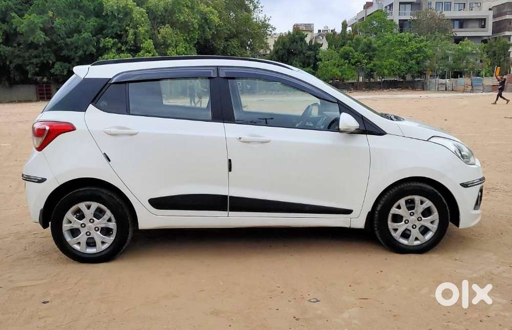 Hyundai Grand I10 1.2 Crdi Sportz, 2015, Diesel