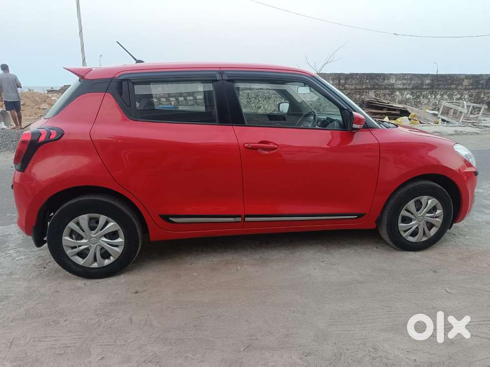 Maruti Suzuki Swift Vvt Vxi, 2021, Petrol
