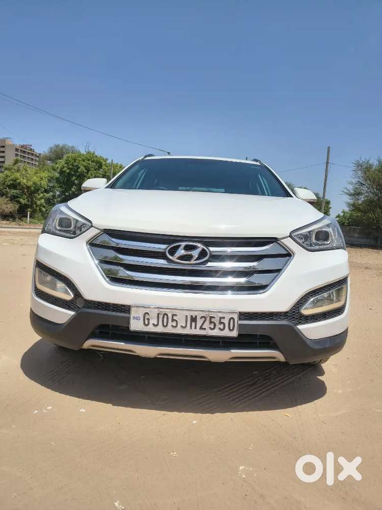 Hyundai Santa Fe 2015 Diesel 122000 Km Driven
