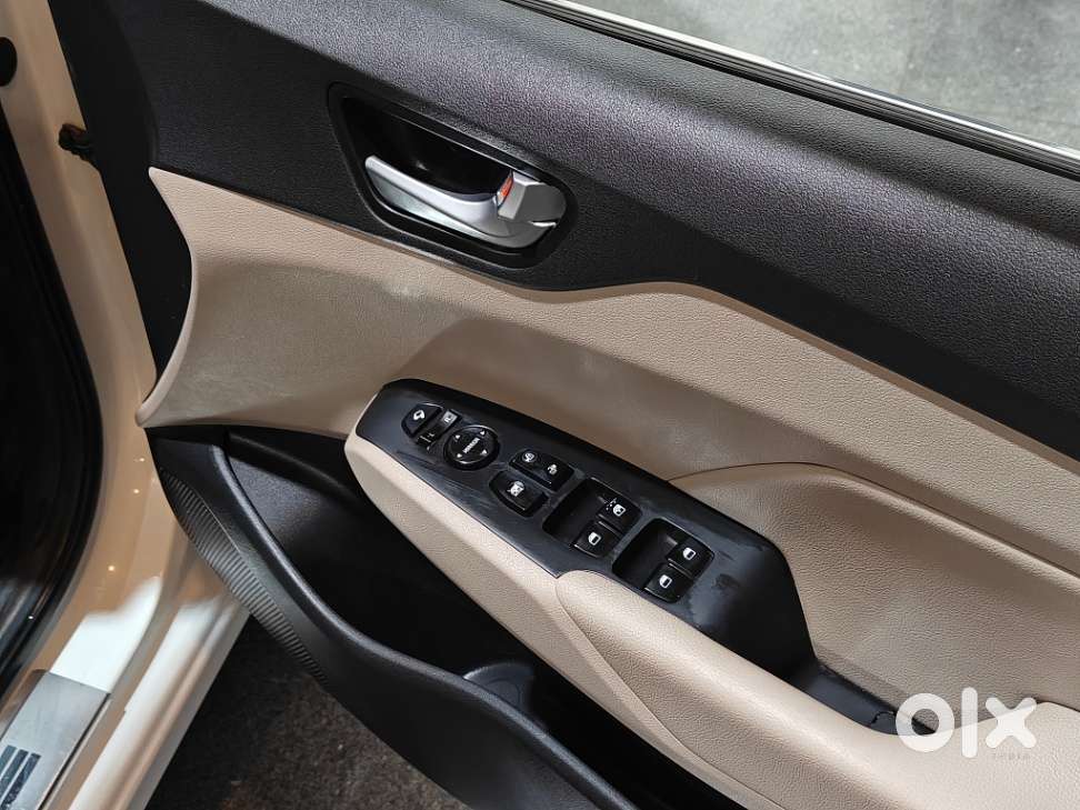 Hyundai Verna 1.6 Sx (o) Vtvt, 2018, Petrol