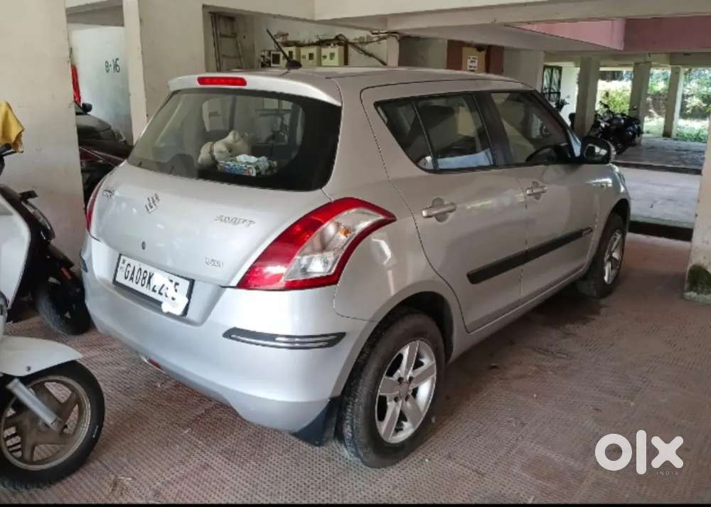 Maruti Suzuki Swift Vxi 2012 In Very Good Condition .