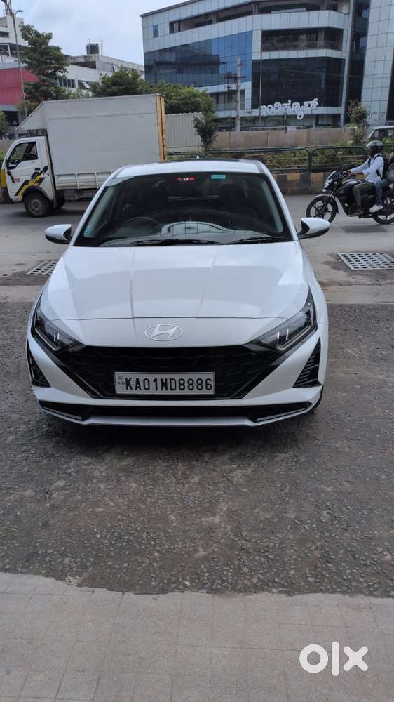 Hyundai I20 Asta (o) 1.2 Ivt, 2024, Petrol