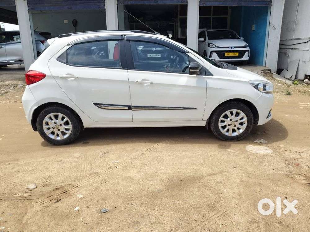 Tata Tiago 1.05 Revotorq Xz, 2016, Petrol