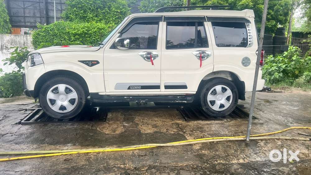 Mahindra Scorpio Diesel 2015
