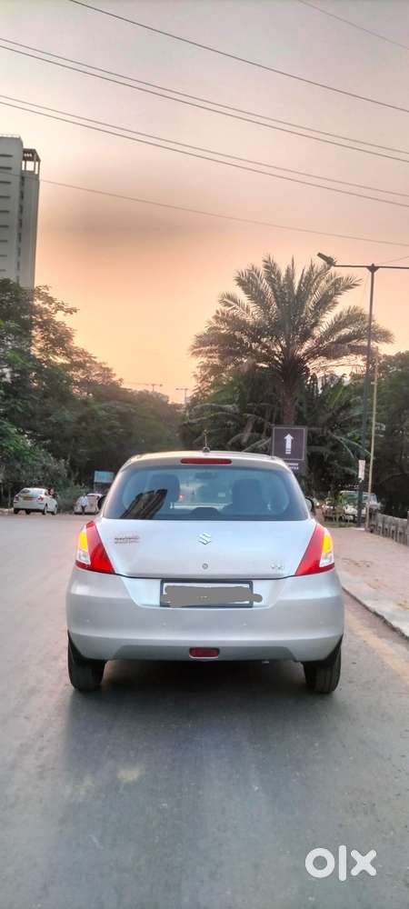 Maruti Suzuki Swift Vxi Optional, 2016, Petrol