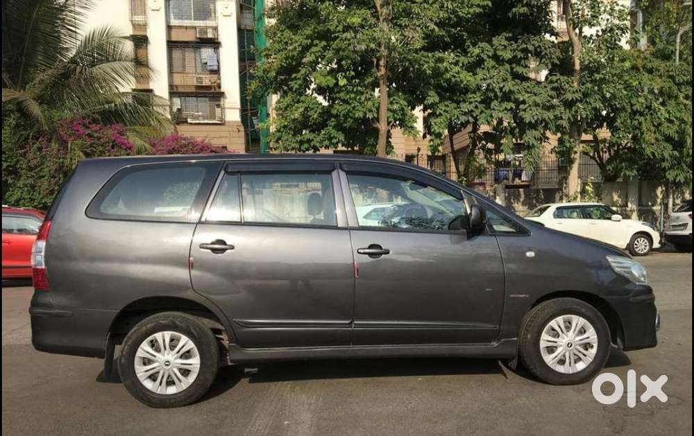Toyota Innova 2.5 G (diesel) 8 Seater Bs Iv, 2016, Diesel