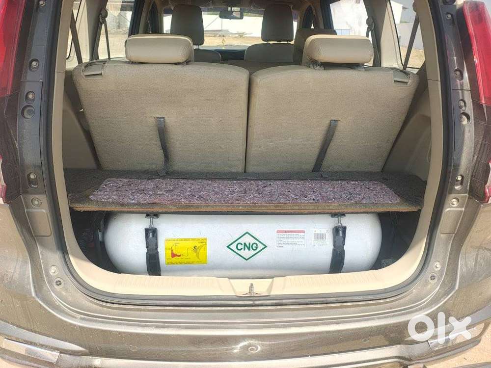 Maruti Suzuki Ertiga Zxi (o) Cng [2022-2023], 2022, Cng & Hybrids
