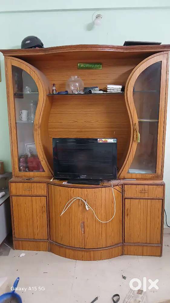 Showcase in good condition