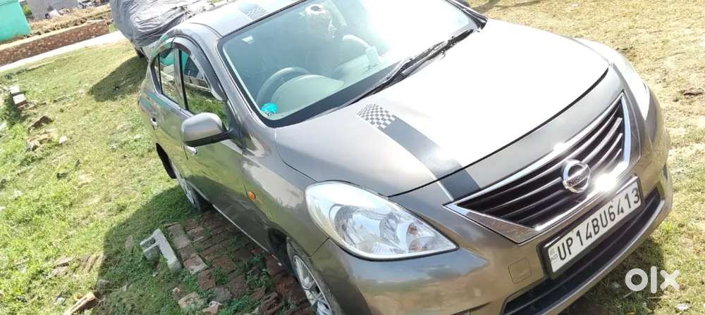 Nissan Sunny 2012