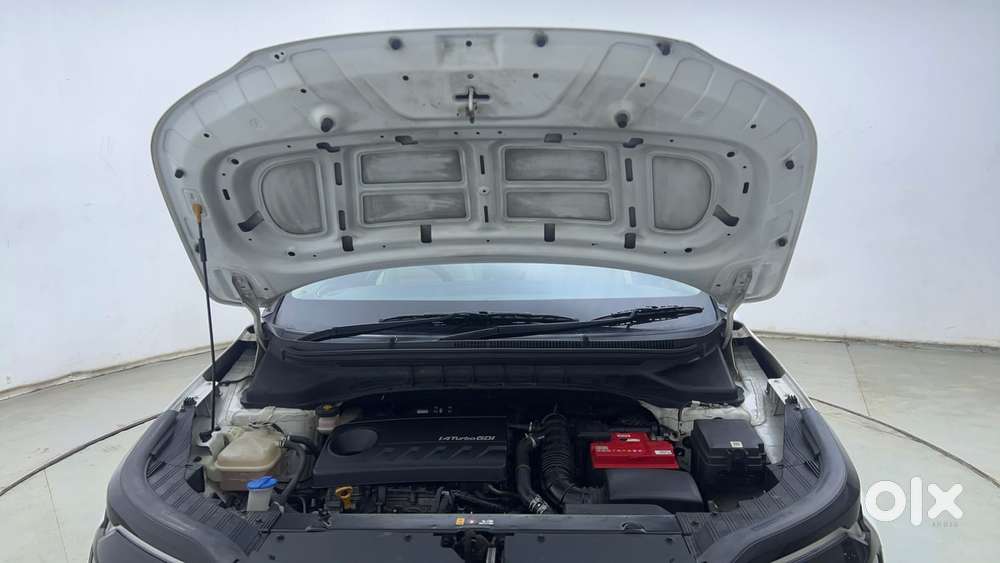 Kia Carens 1.4 Luxury Plus 6 Str, 2022, Petrol