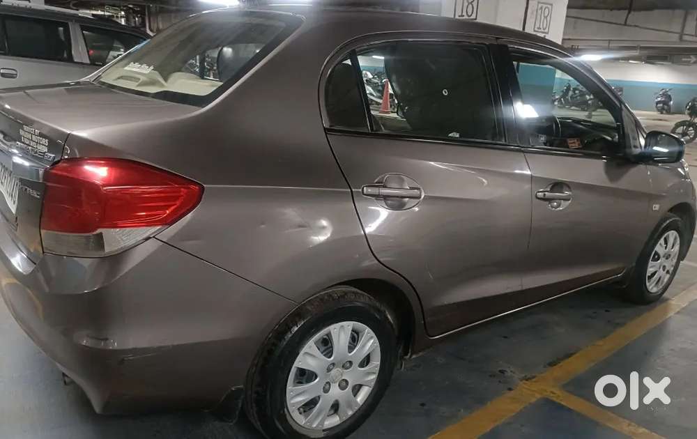 Honda Amaze 2014 I-vtec Car