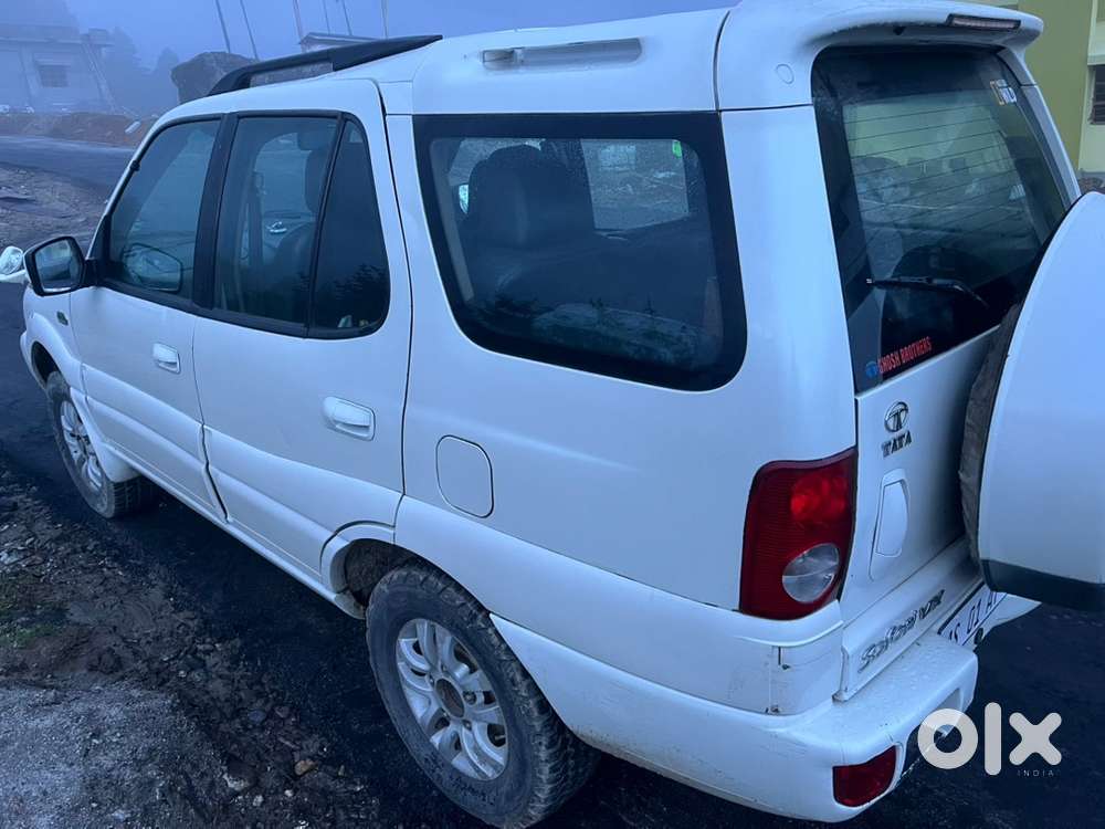 Tata Safari Dicor 2011